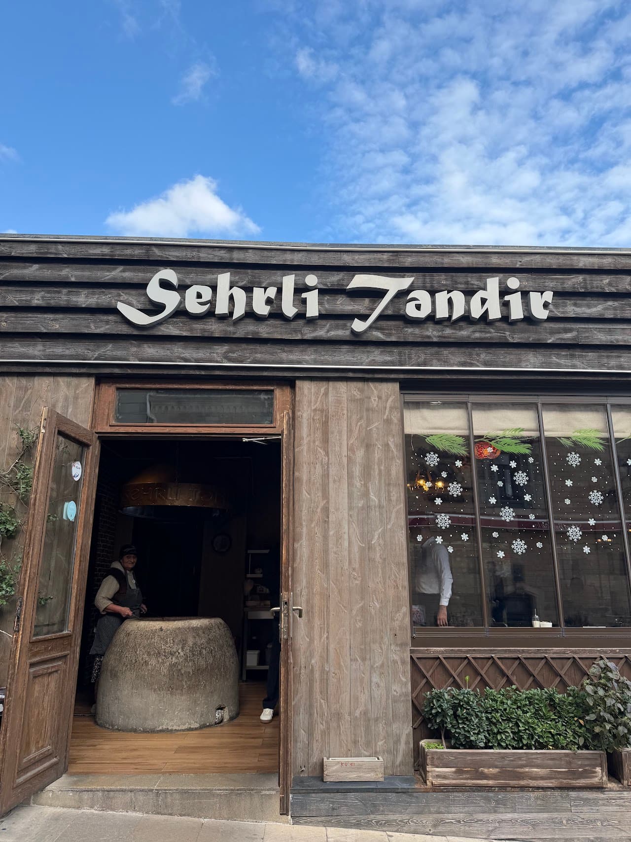 Sehrli Təndir