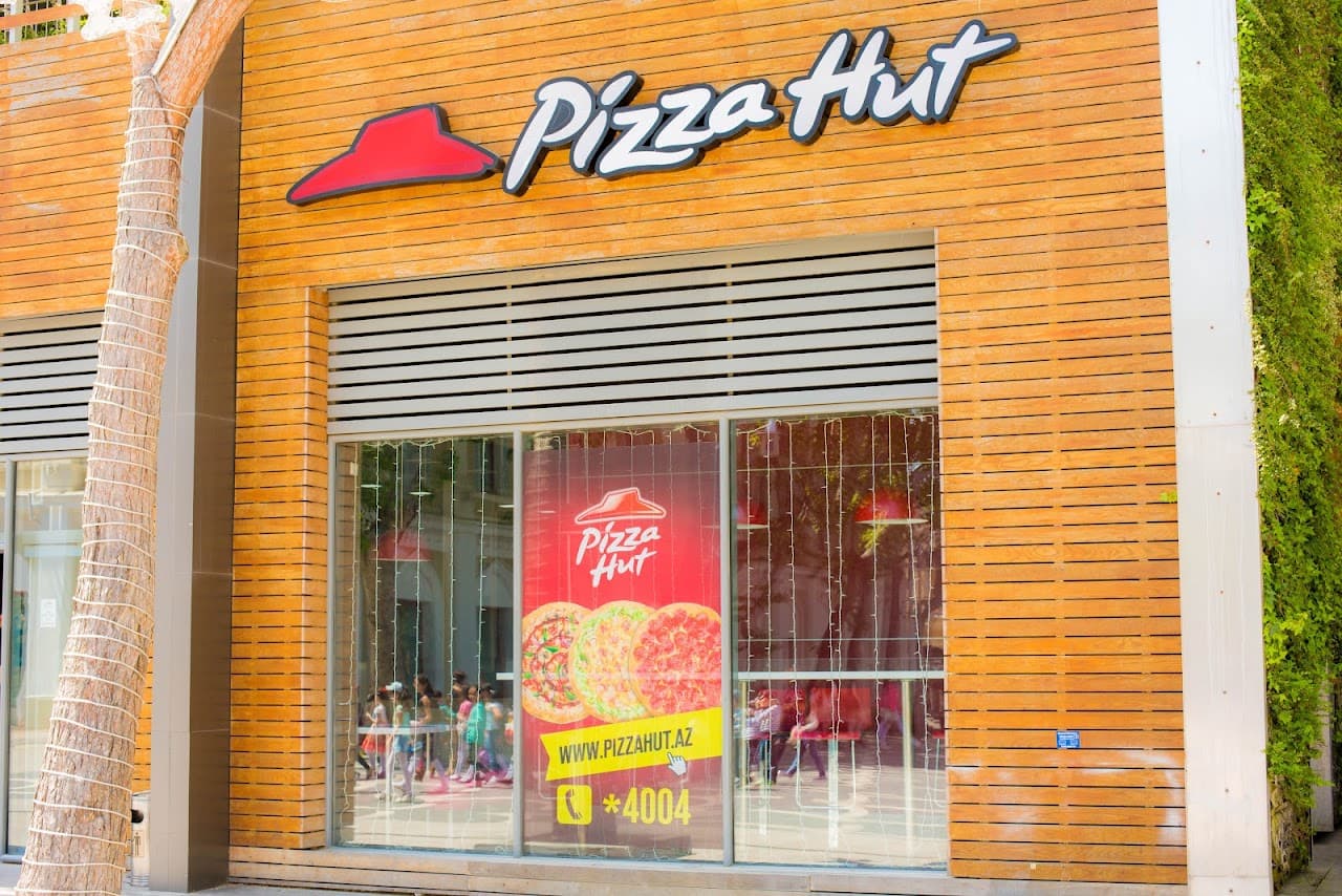 Pizza Hut Fəvvarələr meydanı
