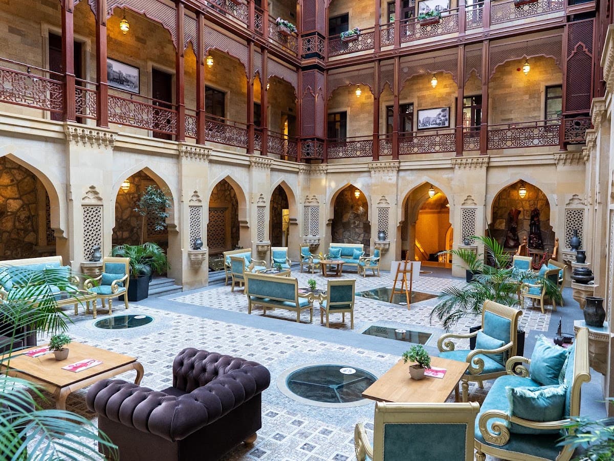 Shah Palace Hotel
