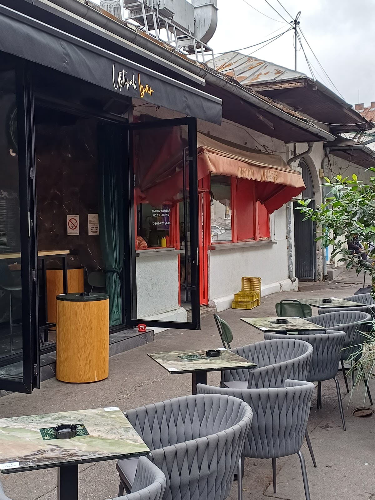 Uštipak bar