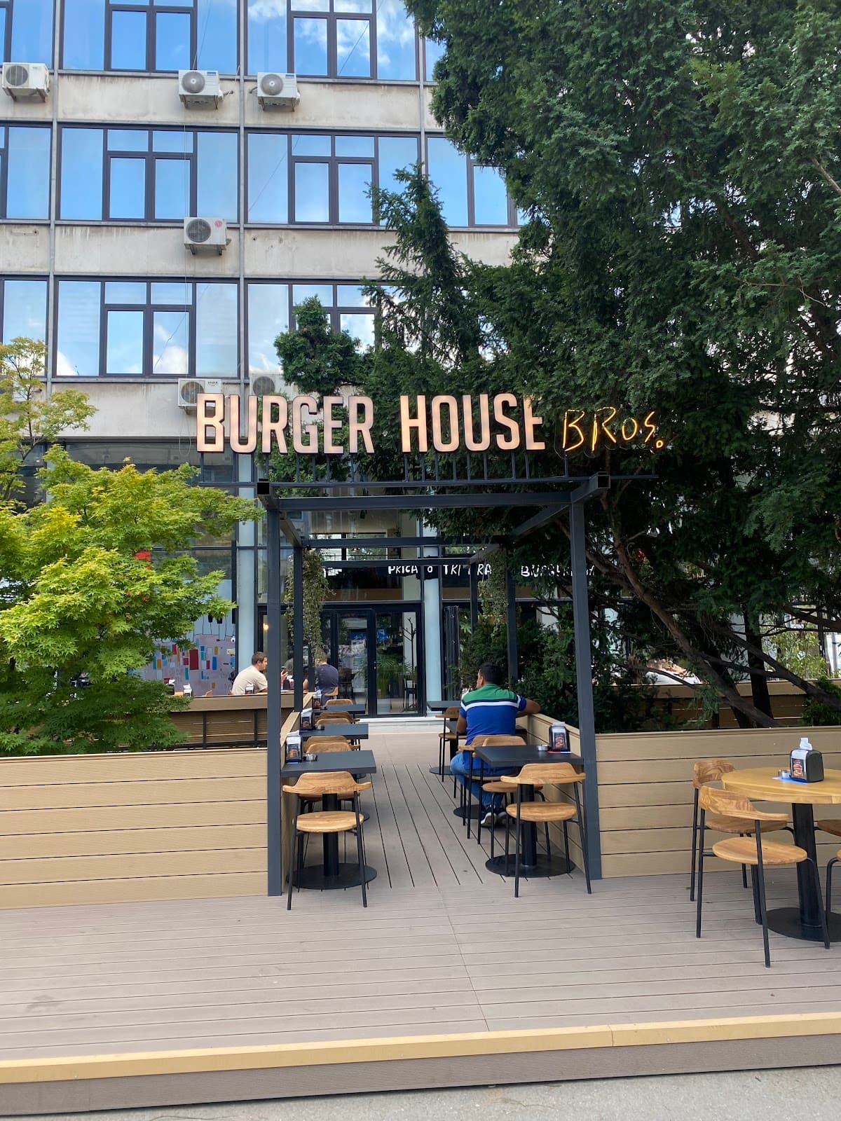 Burger House Bros.