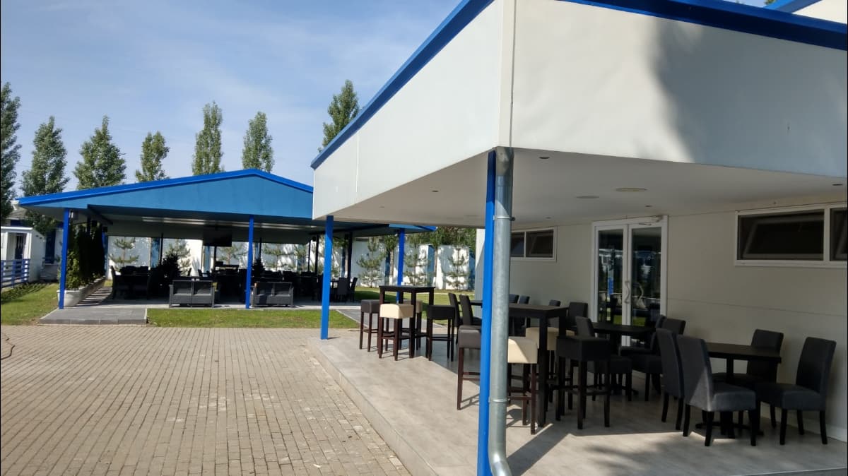 Na kraj sela