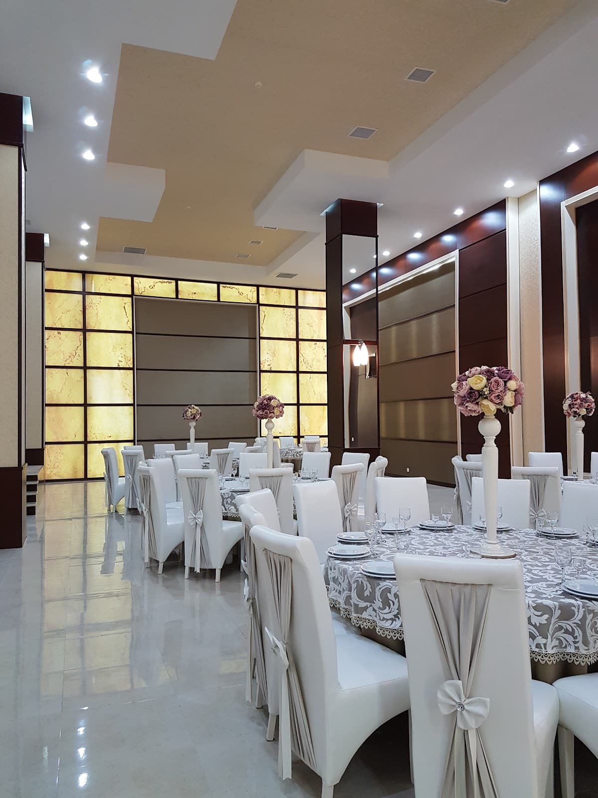 Kolissa Hall Sadliq Sarayi