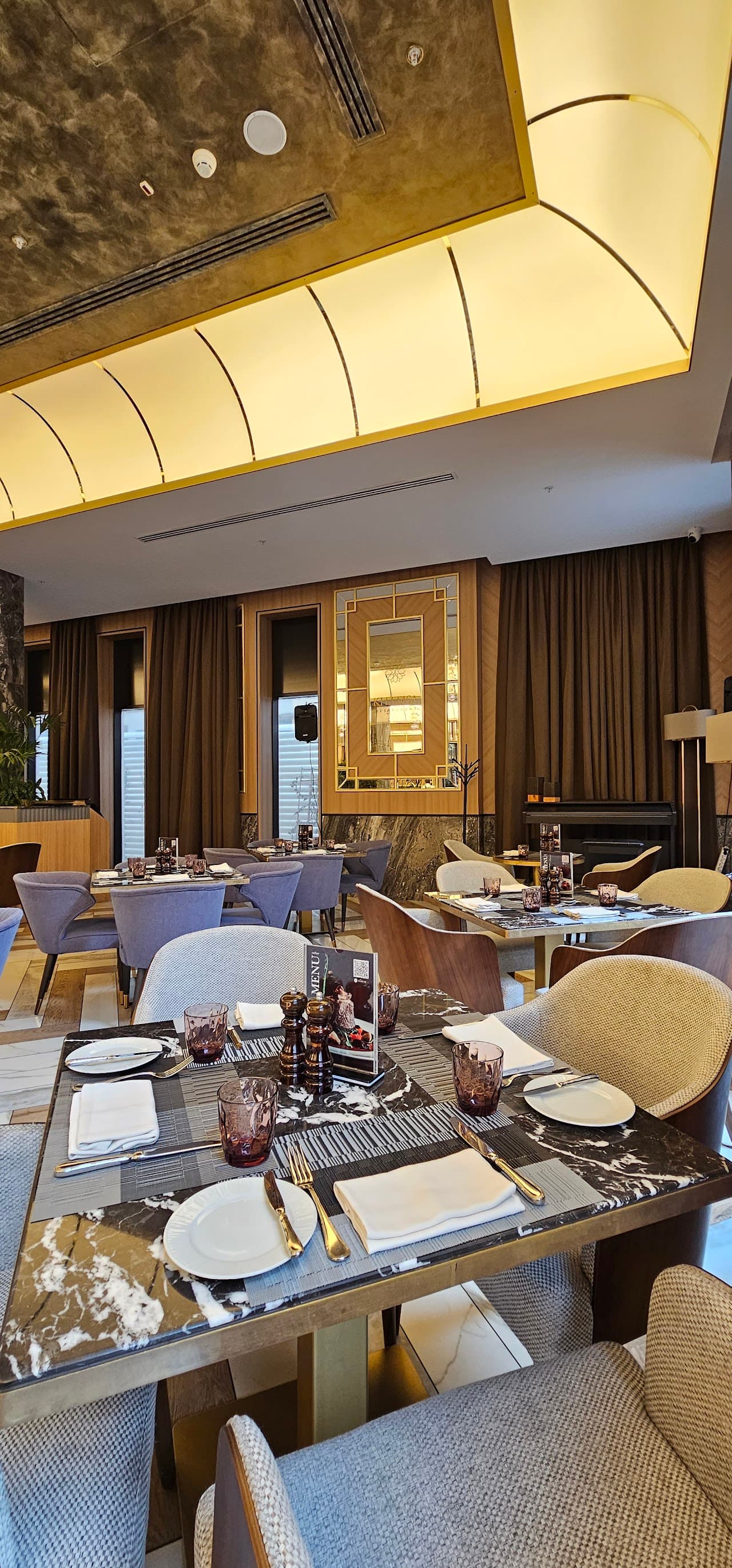 Khamsa Restaurant Baku