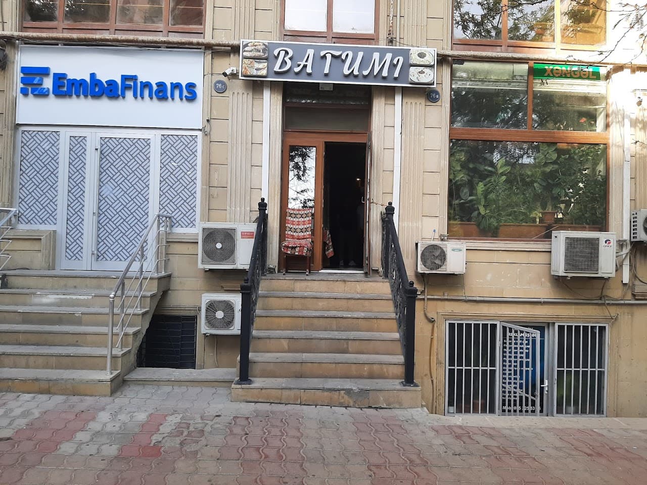 Batumi Cafe, Xengel evi