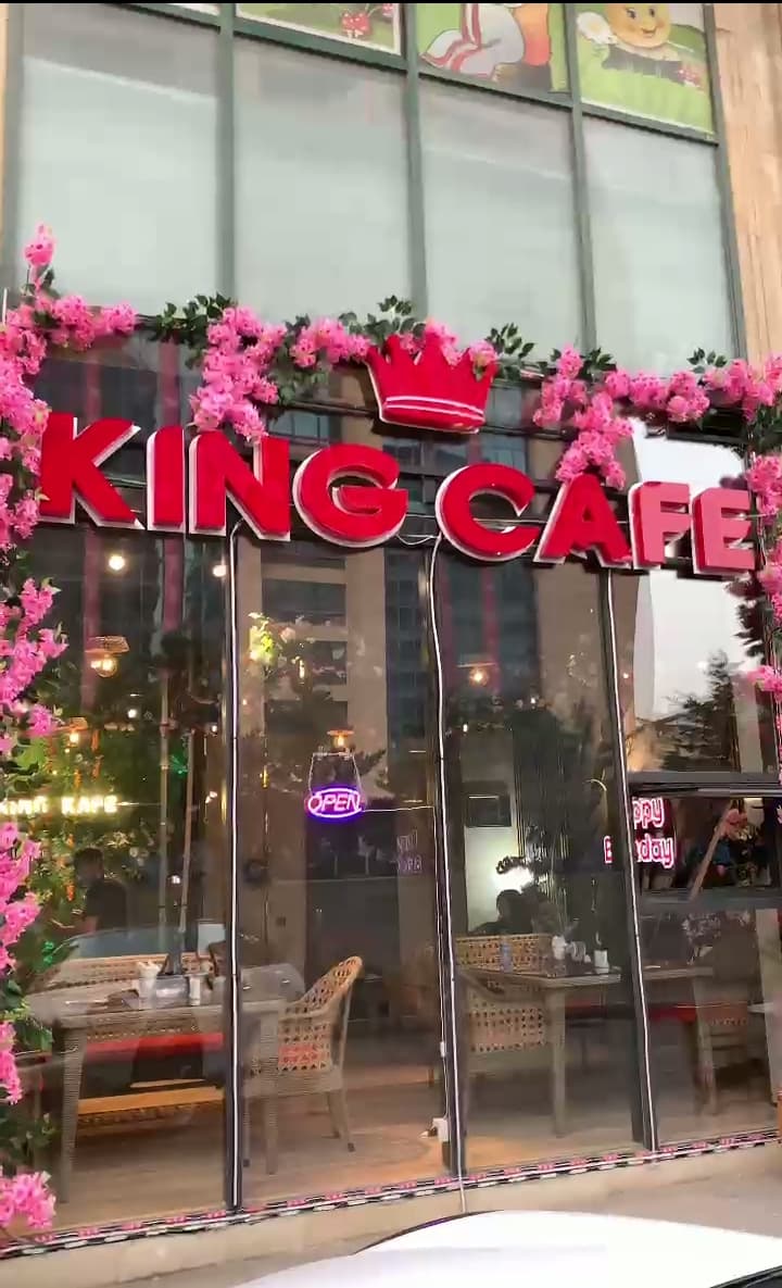 King Cafe & Restaurant