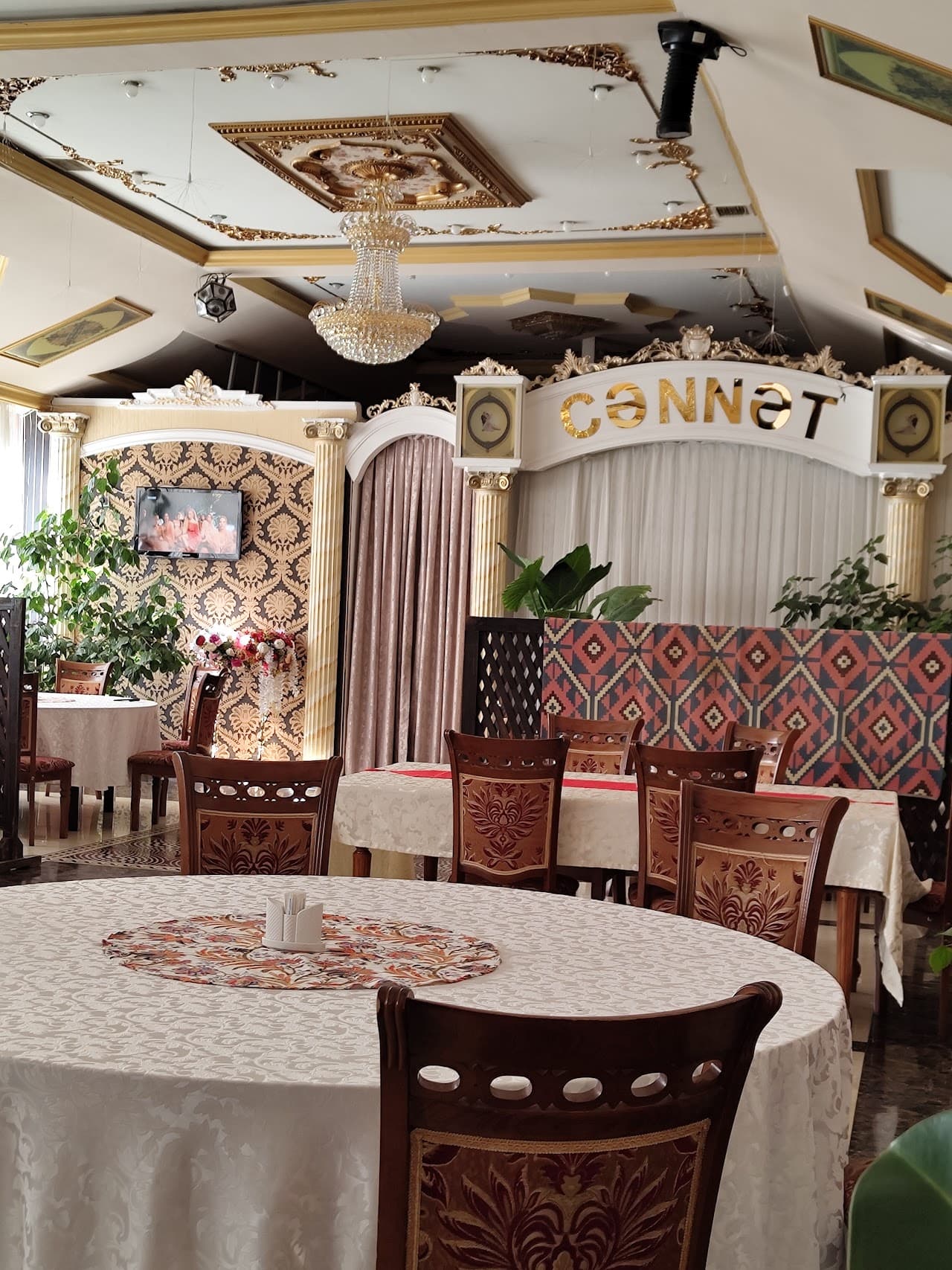 Cənnət restoranı