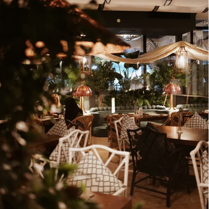 Dolce Far Niente (Crescent Mall)