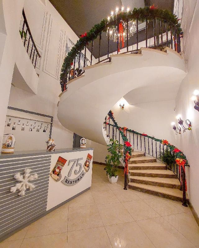 75 Restaurant Baku